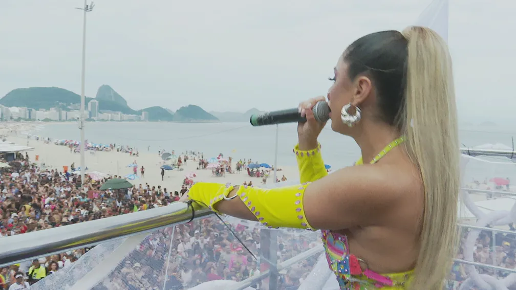 Lexa anima a Parada do Orgulho LGBTI+ em Copacabana: ‘Honra’, diz