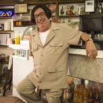 Ressaca com ondas de mais de 2,5 metros arrasta mulher que estava na mureta do Leme