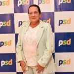Espécie de golfinho com mordida de tubarão encalha na Praia do Forte, em Cabo Frio